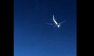 Cận cảnh chiến đấu cơ Nga chặn Poseidon P-8 Mỹ khi bay gần Crimea