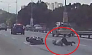 Clip: Nam thanh niên chạy xe phân khối lớn phóng bạt mạng và cái kết rùng mình