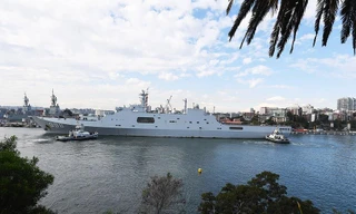 Tàu chiến Trung Quốc bất ngờ cập cảng Sydney, dân Australia ngỡ ngàng