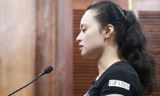 Ngọc 'Miu' xin khoan hồng để sớm về với con