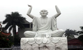 VIDEO: 16 pho tượng La Hán ở Hà Nội bị đập phá