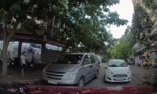 Không lẽ đã 'hết thuốc' với các tài xế thiếu văn hoá?