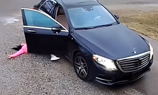 Cặp vợ chồng cùng lúc đột quỵ khi ra khỏi xe hơi