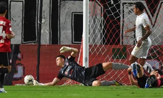 Đặng Văn Lâm vào danh sách cứu thua xuất sắc ở Thai League