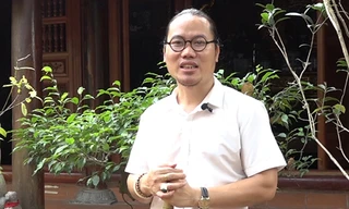 Vượng Râu vui thú điền viên trong biệt phủ rộng 1.000 m2 ở Hà Nội