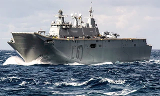 Chiến đấu cơ Nga lượn sát chiến hạm Tây Ban Nha