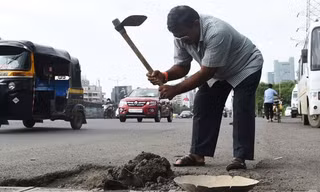 Người đàn ông cả đời đi vá ổ gả để tưởng nhớ con trai qua đời vì tai nạn