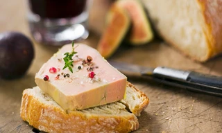 Sự thật đằng sau món gan ngỗng giá 200 USD một kg