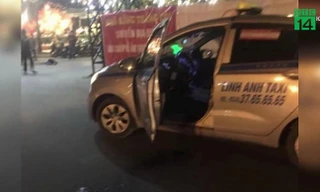 Điều tra vụ tài xế taxi nghi bị cứa cổ chết gục trước cổng SVĐ Mỹ Đình