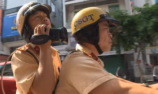 CSGT TP HCM tung quân ghi hình phạt nguội xe vi phạm