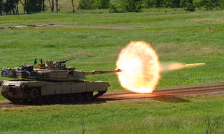 Hỏa lực mạnh mẽ của xe tăng M1 Abrams Mỹ trên thao trường