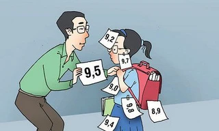 Cần công khai danh tính phụ huynh ‘mua điểm’ cho con