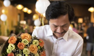 Dàn sao 'Về nhà đi con' chúc mừng sinh nhật 'bố Sơn'