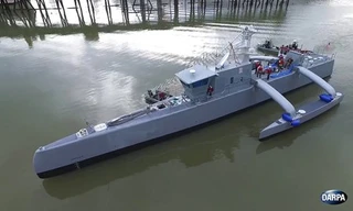 Tàu săn ngầm không người lái đầu tiên trên thế giới