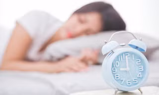 ‘Ngủ nướng' vào cuối tuần có hại cho sức khoẻ
