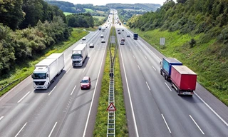 Những kinh nghiệm sống còn khi lưu thông trên đường cao tốc