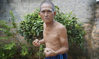 Cụ già 80 tuổi 'tráng miệng' bằng 15 quả trứng vịt lộn