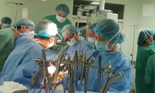 Chàng trai Hà Nội chết não tặng sự sống cho 6 người xa lạ