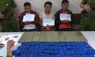 Sơn La bắt vụ vận chuyển 20 bánh heroin, 12 nghìn viên ma túy tổng hợp