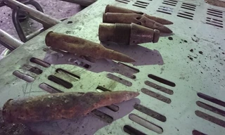 Đầu đạn được phát hiện tại xưởng nhà ông Tiến