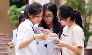 Mặc dù điểm chuẩn năm nay thấp nhưng vẫn nhiều thí sinh điểm cao mà chưa trúng tuyển đại học ngay trong đợt 1. Ảnh mang tính minh họa