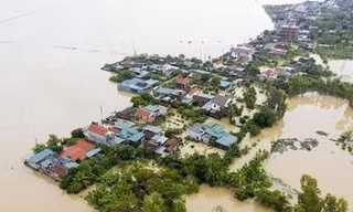 Thủ tướng yêu cầu ứng phó với nguy cơ 'lũ chồng lũ' ở miền Trung và Tây Nguyên