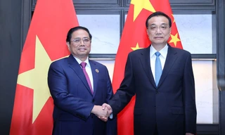 Thủ tướng Phạm Minh Chính hội kiến người đồng cấp Trung Quốc Lý Khắc Cường