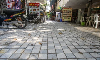 Cải tạo vỉa hè phố ẩm thực 'không ngủ' ở Hà Nội