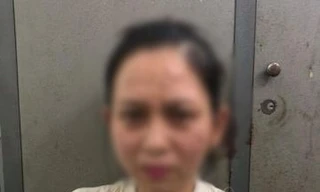 'Tú bà' đang mang thai vẫn mở tiệm cắt tóc để bán dâm