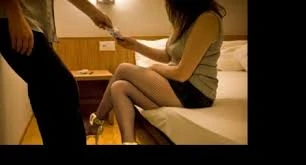 Biến nhà nghỉ thành ổ chứa mại dâm, ba phụ nữ bị bắt tạm giam