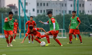 Thầy Park vắng mặt ở buổi tập đầu tiên của U22 Việt Nam