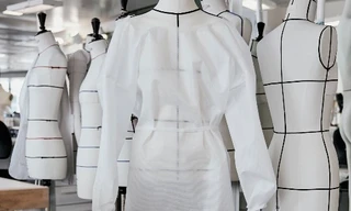 Chiêm ngưỡng những bộ quần áo bảo hộ của Louis Vuitton ở Paris