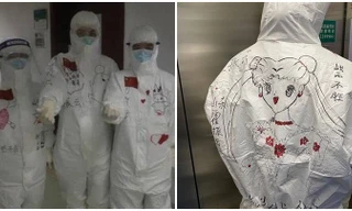 [Độc] Bí ẩn những hình vẽ đặc biệt trên quần áo bảo hộ của nhân viên y tế Vũ Hán