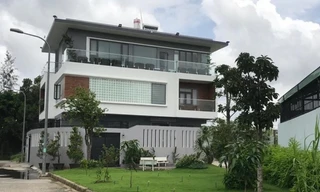 Ngắm căn biệt thự mới tậu của vợ chồng Ốc Thanh Vân