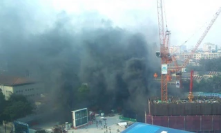 Hà Nội: Cháy lớn tại phố Đào Tấn