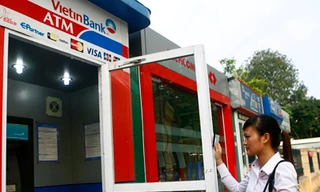 Chưa thu phí nội mạng ATM