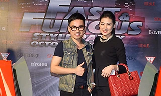 Á hậu Tú Anh giản dị trong 'Fast & Furious'