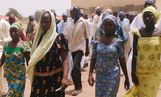 Mỹ điều 80 binh lính tới Nigeria giải cứu nữ sinh bị bắt cóc