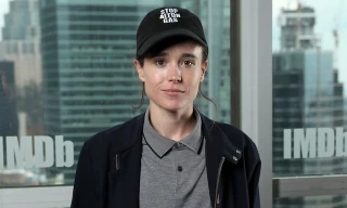 Sao “The Umbrella Academy” công khai là người chuyển giới, tên mới nghe rất “cool ngầu“