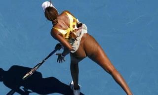 Venus Williams mặc quần…cũng như không