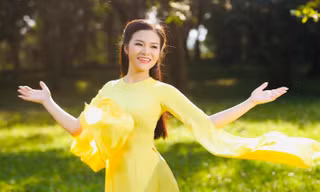 Ca sỹ Ngọc Thuý vận động hàng tỷ đồng cho 'Ấm tình quê hương'