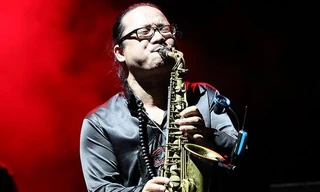 Nghệ sỹ Trần Mạnh Tuấn được bác sỹ cho về thăm nhà