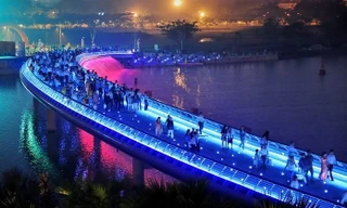 Hồ Bán Nguyệt - Cầu Ánh Sao Phú Mỹ Hưng sẽ trở thành chợ đêm