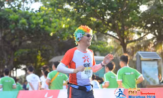 Runner Nhật 'hò hẹn' với đường chạy marathon Tiền Phong 2019 