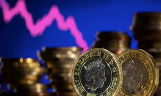 Giá đồng bảng Anh có thể tiếp tục giảm thêm nữa. (Đồ hoạ: Reuters)
