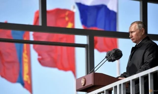 Tổng thống Nga Vladimir Putin phát biểu tại chiến dịch tập trận Vostok 2018. (Ảnh: Sputnik)