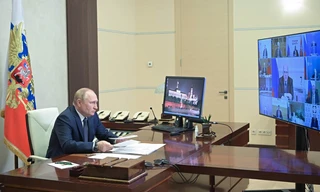 Tổng thống Nga Vladimir Putin tại cuộc họp. (Ảnh: Tass)