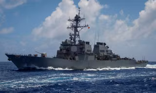 Tàu chiến Mỹ USS Benfold. (Ảnh: US Navy)