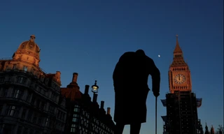 Tình báo Anh cảnh báo một phụ nữ thay chính phủ Trung Quốc mua chuộc các nghị sĩ. (Ảnh: Reuters 