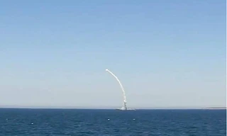 Ukraine nói Nga đã phóng 5 tên lửa hành trình Kalibr